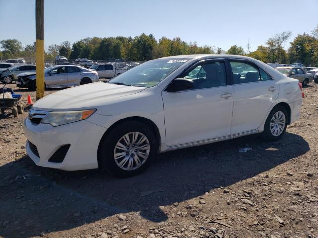 2014 Toyota Camry Hybrid 