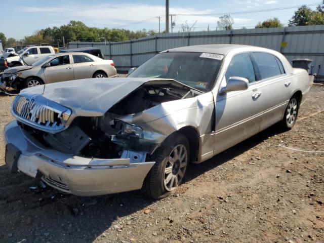 2007 Lincoln Town Car Signature Limited