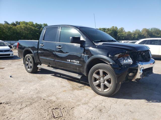  NISSAN TITAN 2015 Чорний