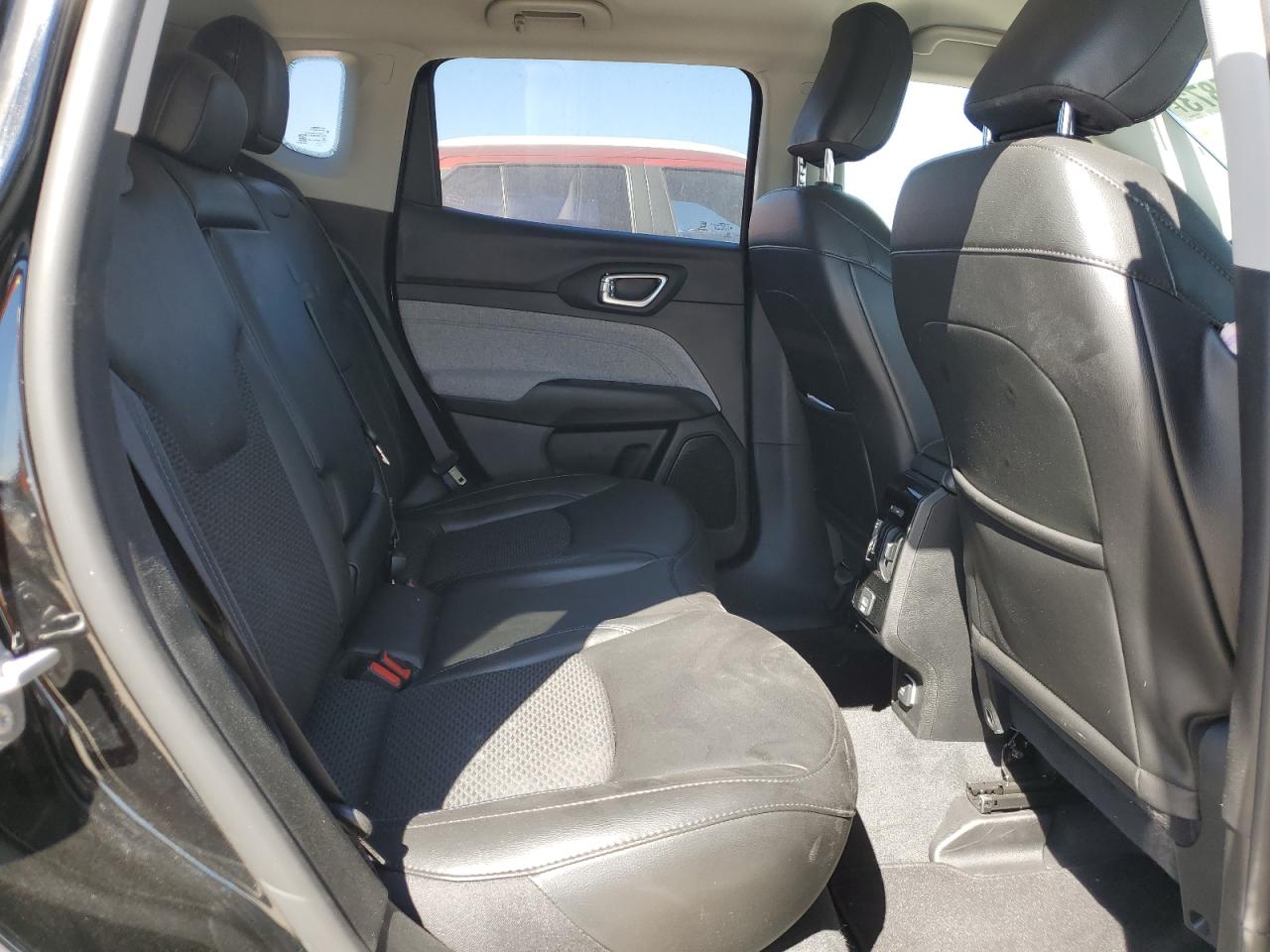 3C4NJCBB8NT213419 2022 Jeep Compass Latitude