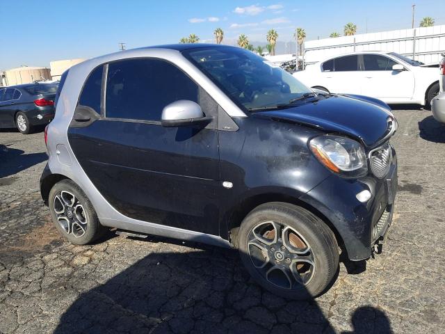 VIN WMEFJ5DA9GK058423 2016 Smart Fortwo no.4