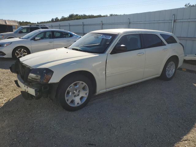 2005 Dodge Magnum SE