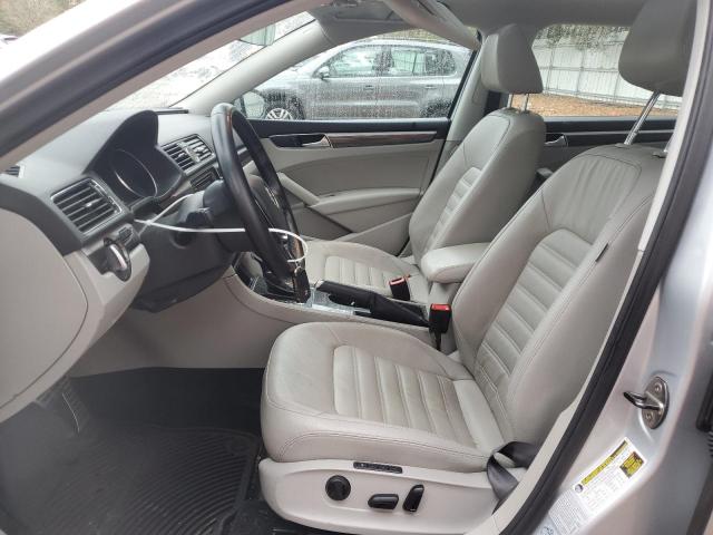 2017 VOLKSWAGEN PASSAT SEL - 1VWCT7A34HC035220