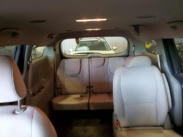 KNDMB5C17J6384578 KIA SEDONA LX