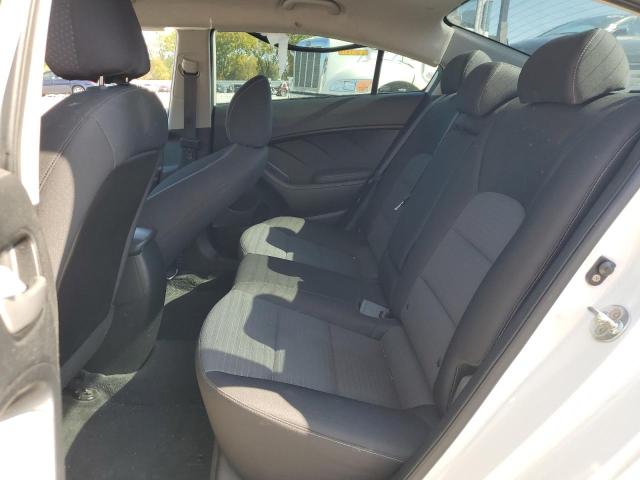 3KPFL4A77JE176041 KIA FORTE LX