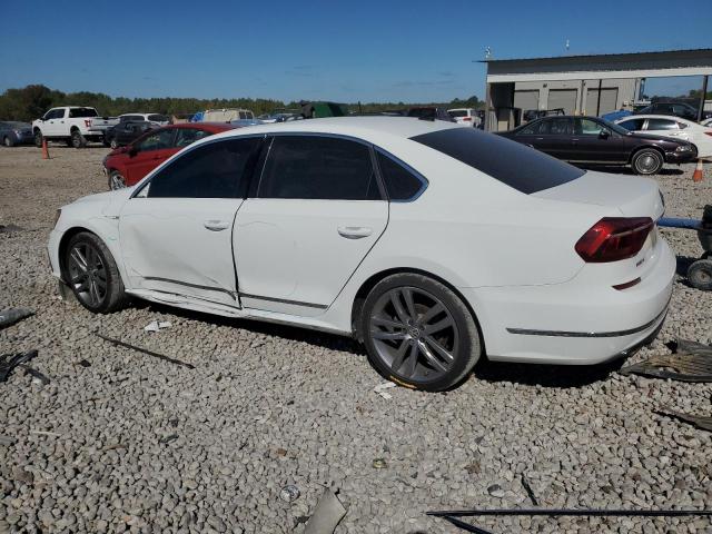  VOLKSWAGEN PASSAT 2017 Білий