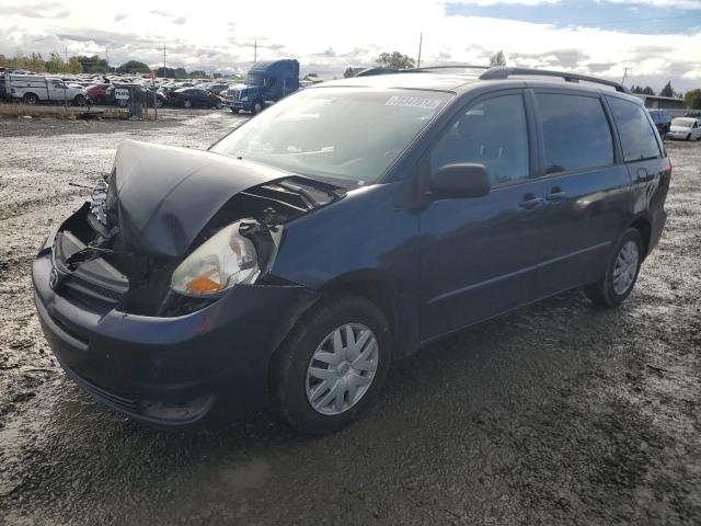 2004 Toyota Sienna CE