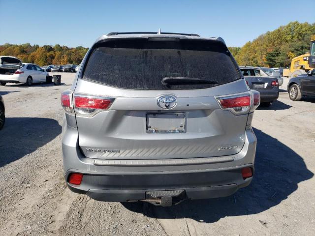 5TDJKRFH9FS159265 Toyota Highlander Xle