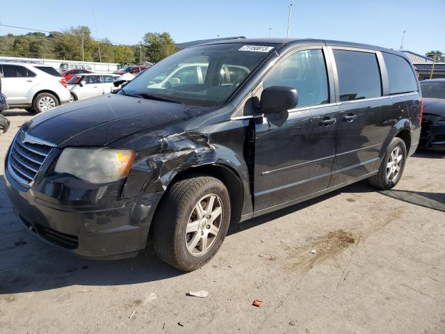 2010 Chrysler Town & Country LX