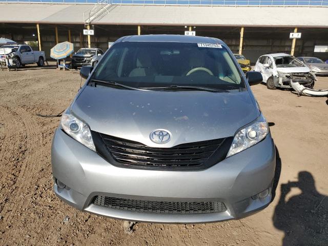 5TDZK3DC2ES525704 Toyota SIENNA