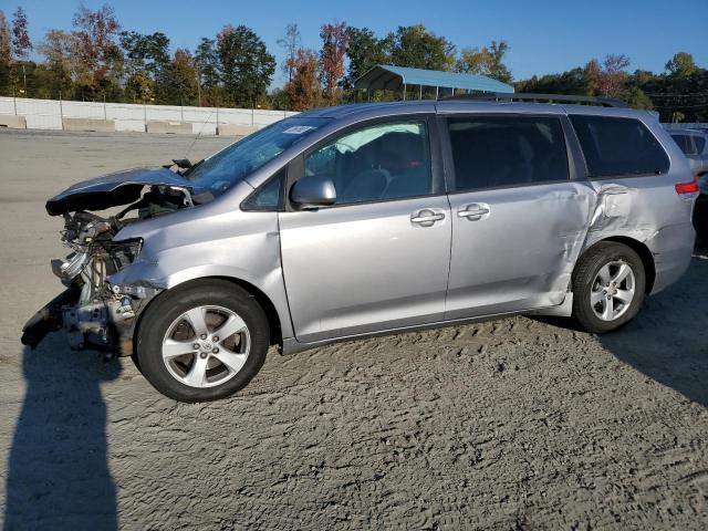 Toyota Sienna 2012