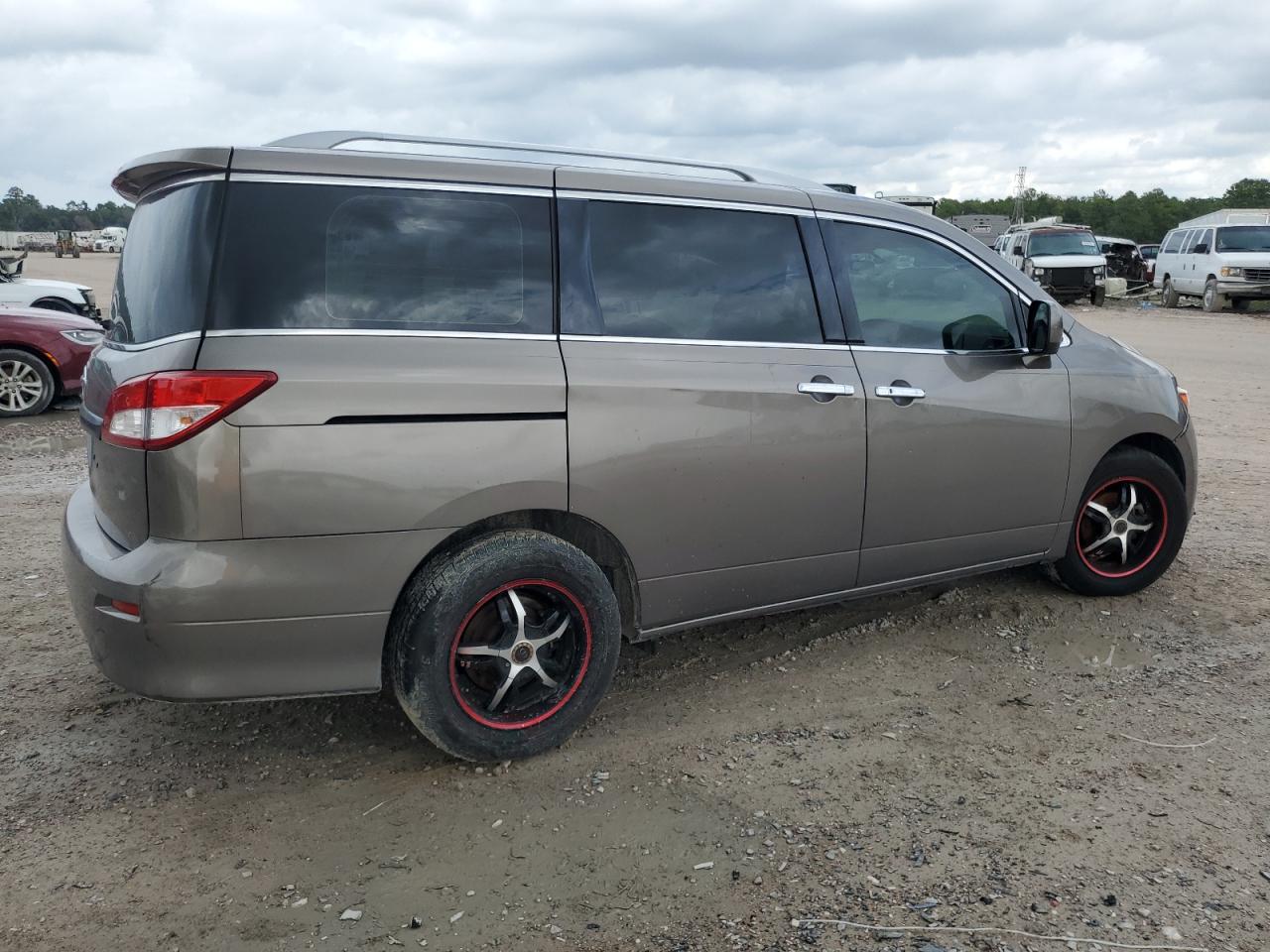 JN8AE2KP5E9105863 2014 Nissan Quest S