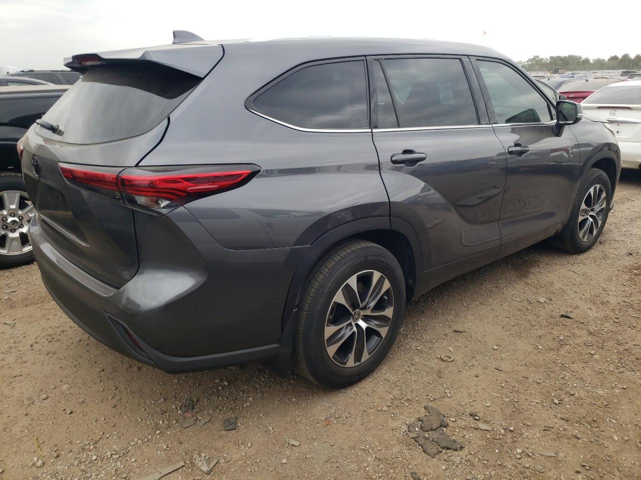 5tdgzrbh8ms145947 5TDGZRBH8MS145947 2021 Toyota Highlander Xle