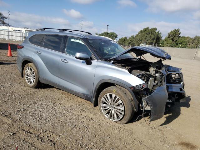 VIN 5TDFZRAH5NS115805 2022 Toyota Highlander, Platinum no.4