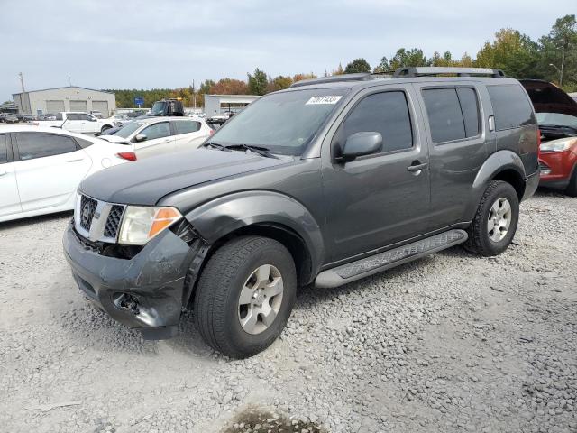 2005 Nissan Pathfinder LE