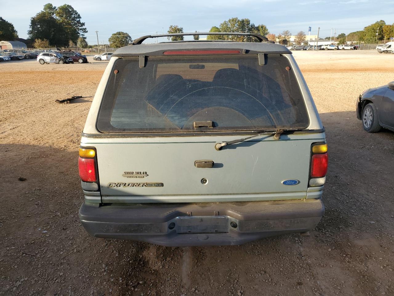 1FMDU32X4TZB34796 1996 Ford Explorer