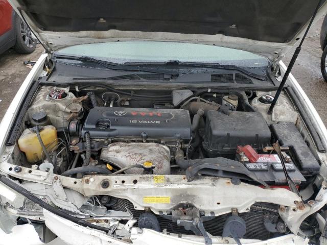 2004 Toyota Camry Le VIN: JTDBE32KX40252614 Lot: 72255293