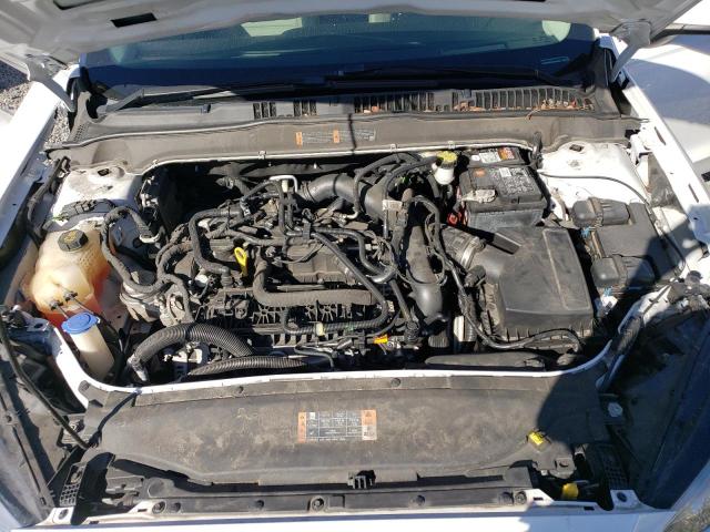 3FA6P0HD0KR159431 Ford FUSION SE