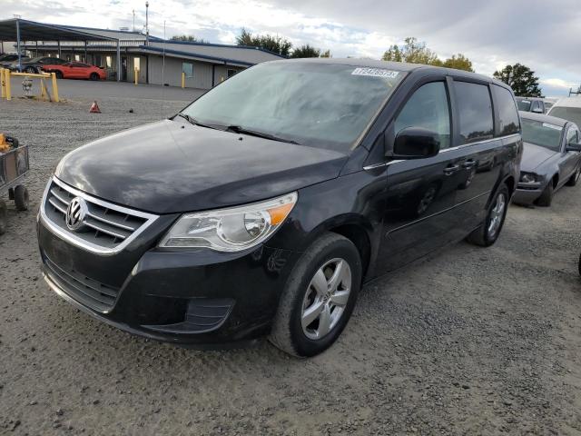 2010 Volkswagen Routan SE