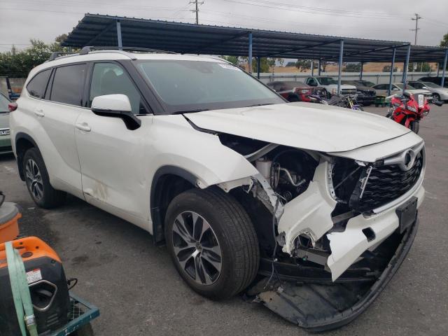 VIN 5TDHZRBH9MS529014 2021 Toyota Highlander, Xle no.4