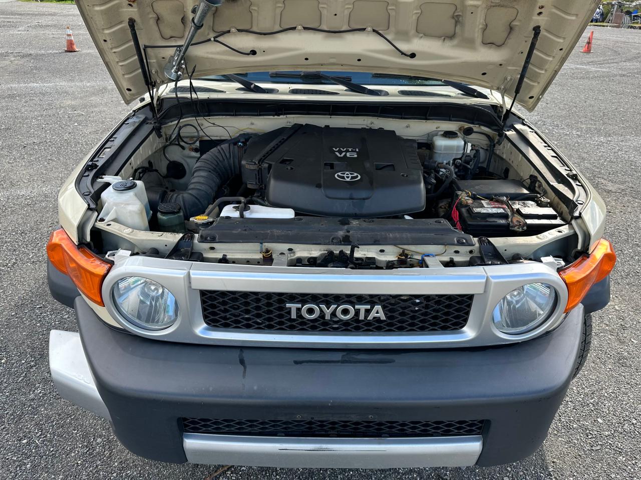 JTEBU11FX8K056075 2008 Toyota Fj Cruiser