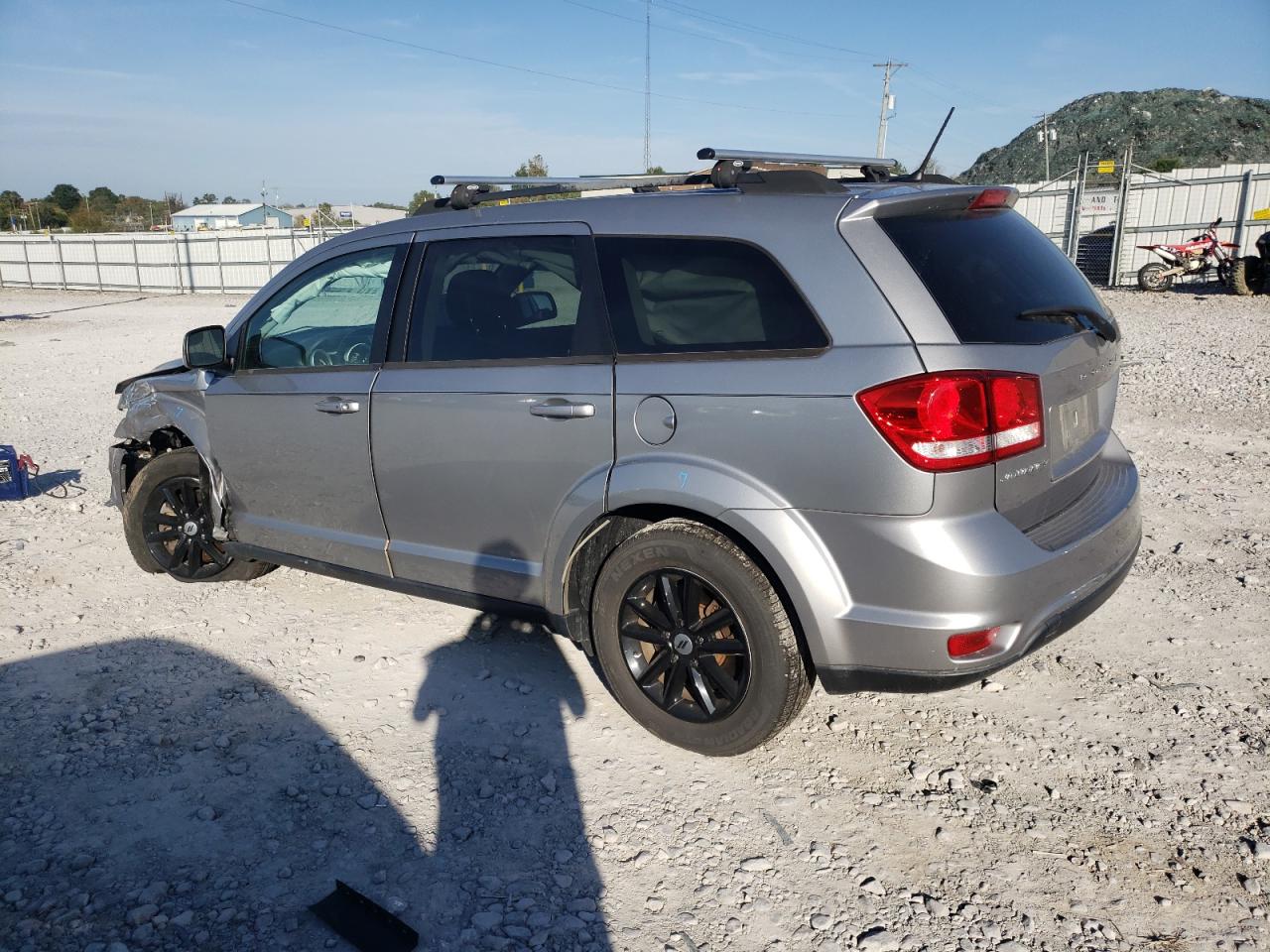 3C4PDCBB8JT319587 2018 Dodge Journey Sxt