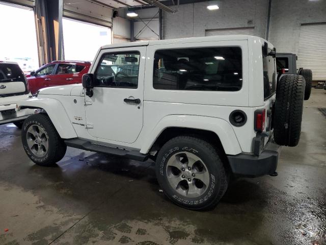 1C4GJWBG5JL922871 Jeep Wrangler Sahara