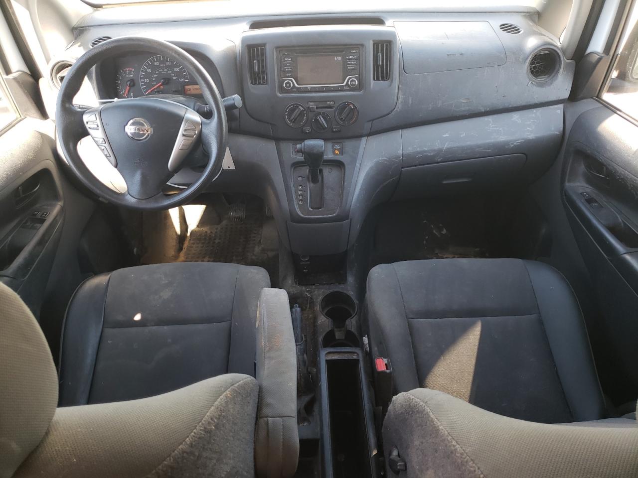 3N6CM0KN2KK697819 Nissan NV 200 2.5S 8