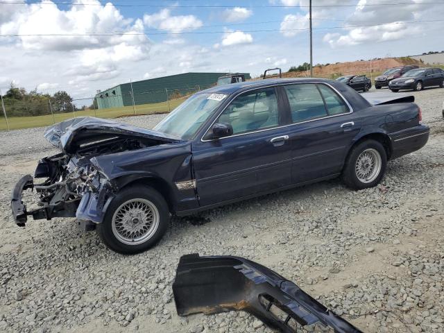 2002 Ford Crown Victoria 