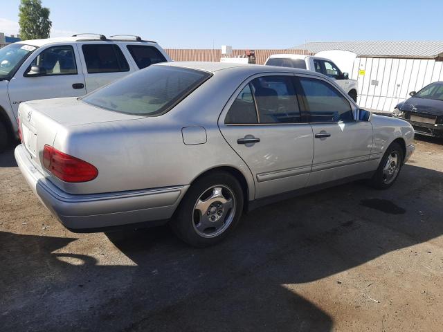 1999 Mercedes-Benz E 320 VIN: WDBJF65H3XA905596 Lot: 48318644