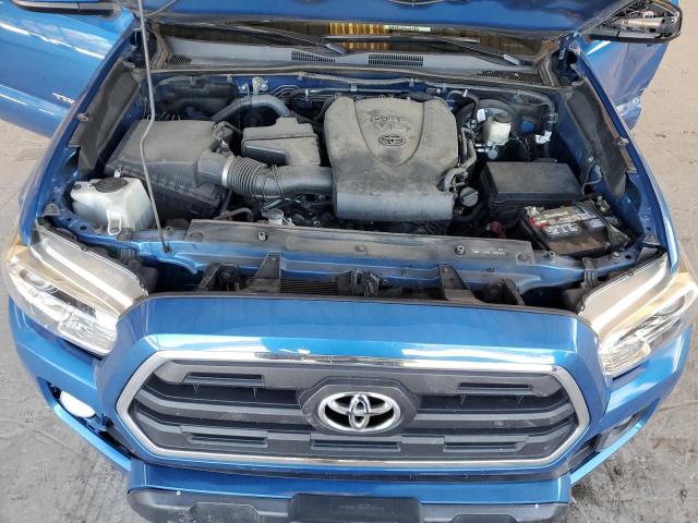  TOYOTA TACOMA 2017 Синій