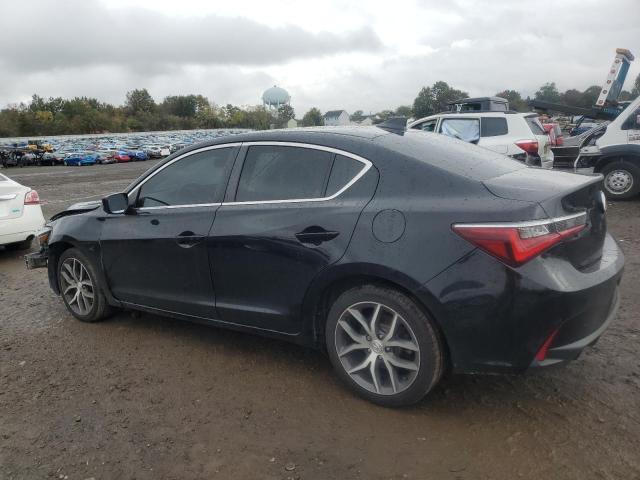 19UDE2F70KA012537 Acura ILX PREMIU 2