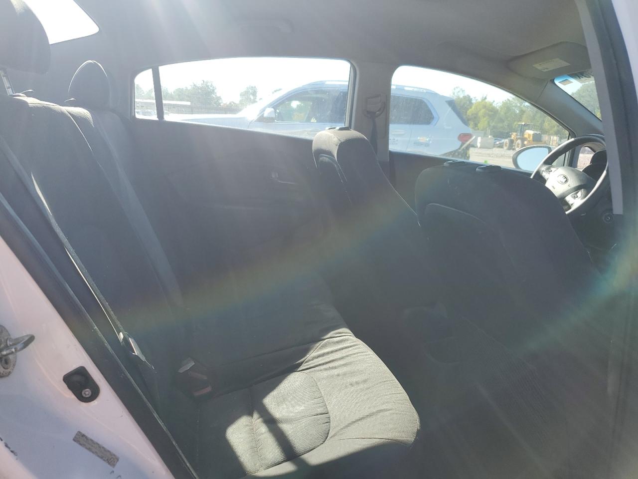 KNADM4A31F6506994 2015 Kia Rio Lx