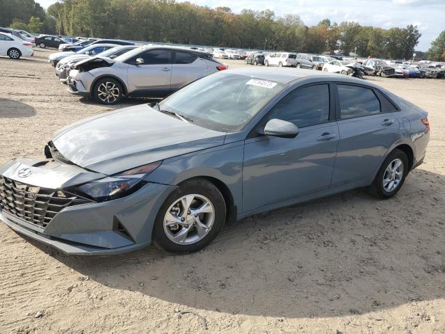 2022 Hyundai Elantra SE