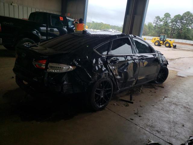 3FA6P0HD9KR132275 Ford Fusion SE 3