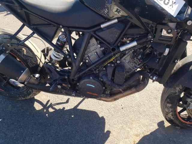 2017 KTM 1290 SUPER - VBKV39404HM959223