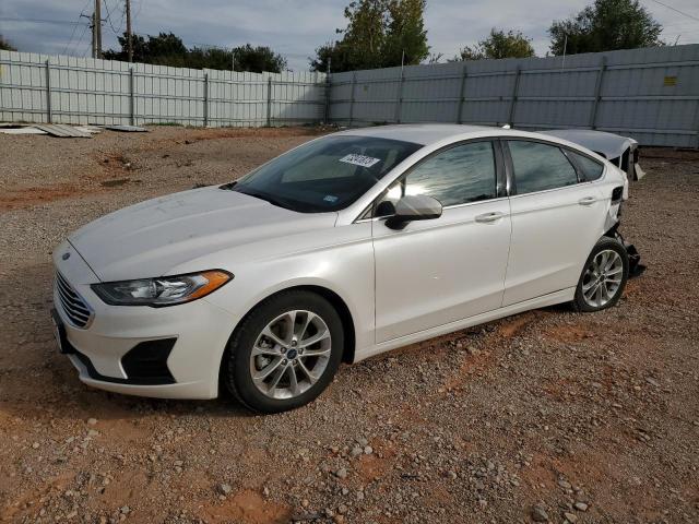 3FA6P0HD8KR132803 Ford Fusion SE