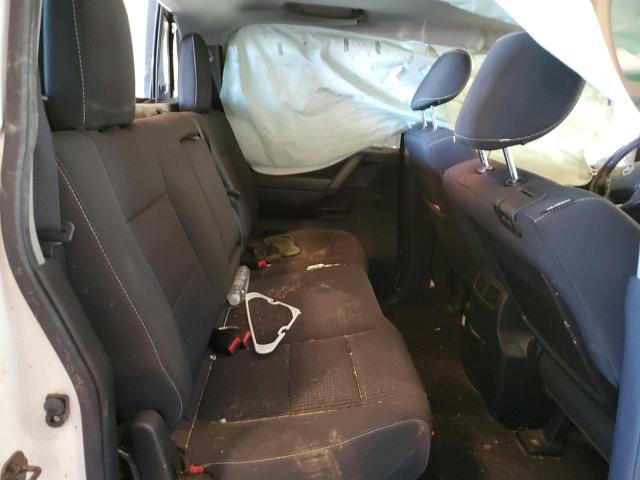 1N6BA0EC2EN504680 Nissan TITAN S
