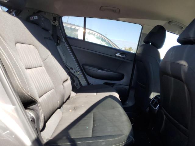 KNDPMCAC4H7289352 KIA Sportage Lx