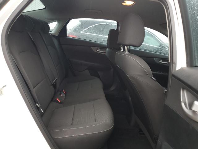 3KPF24AD4KE128894 KIA FORTE FE