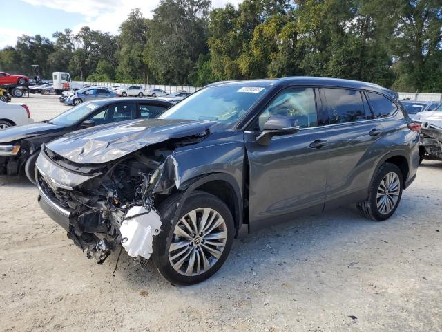 2022 Toyota Highlander Hybrid Platinum