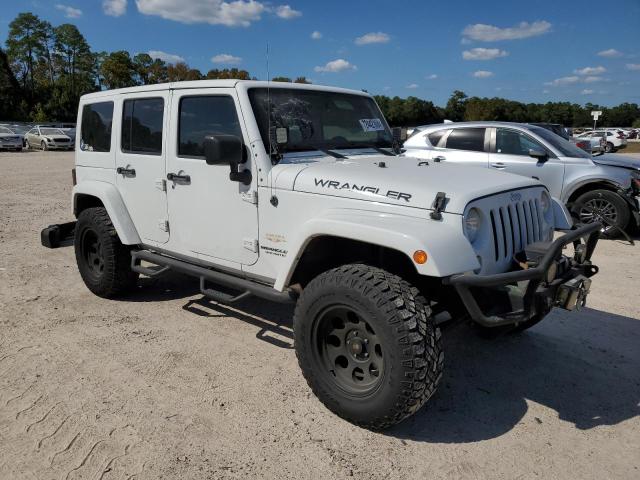 1C4BJWEG1EL252814 Jeep Wrangler Unlimited Sahara
