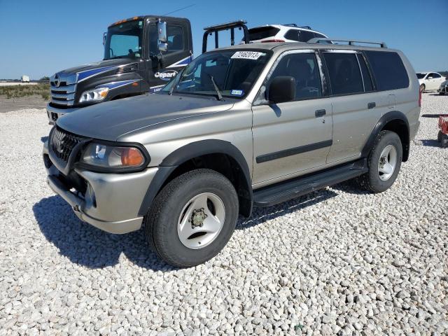 2001 Mitsubishi Montero Sport ES