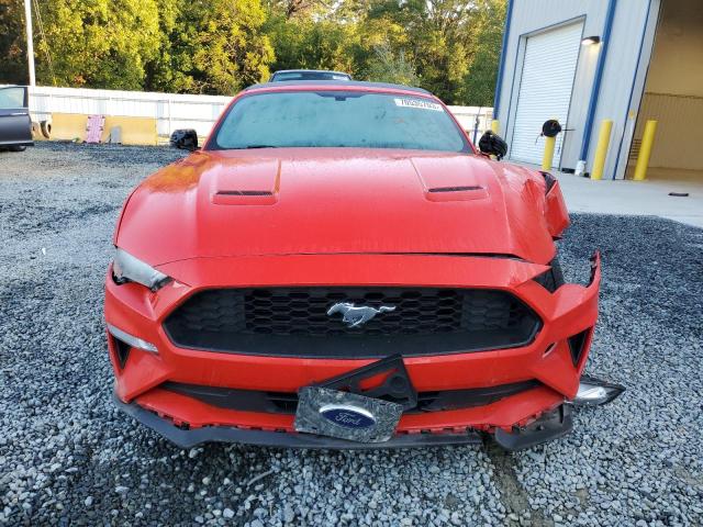 1FATP8UH9J5142929 Ford MUSTANG