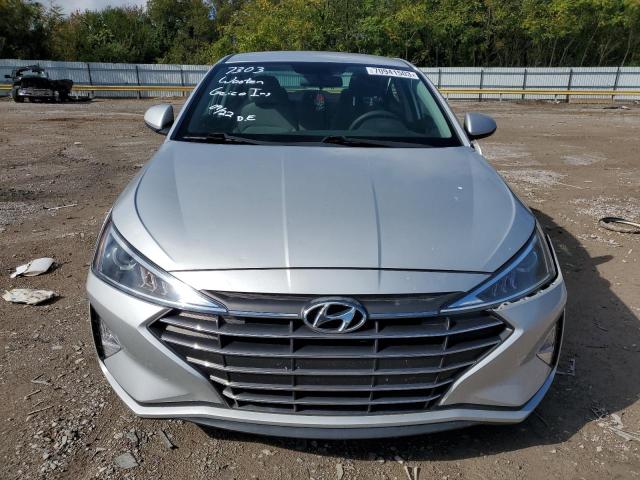  HYUNDAI ELANTRA 2019 Сріблястий