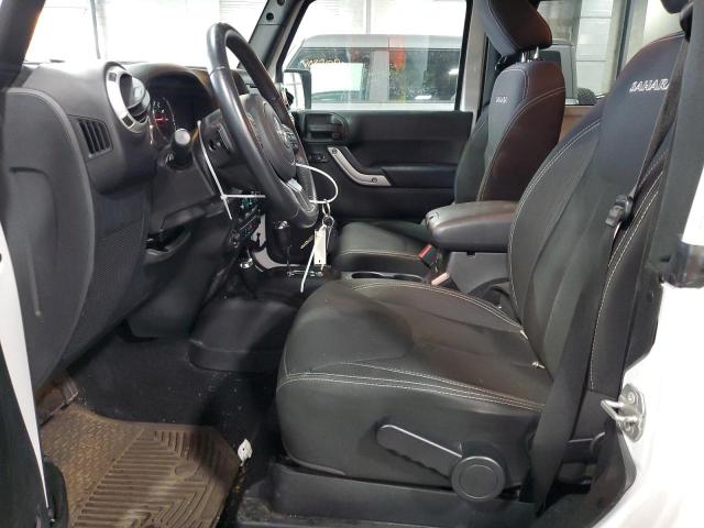 1C4GJWBG5JL922871 Jeep Wrangler Sahara