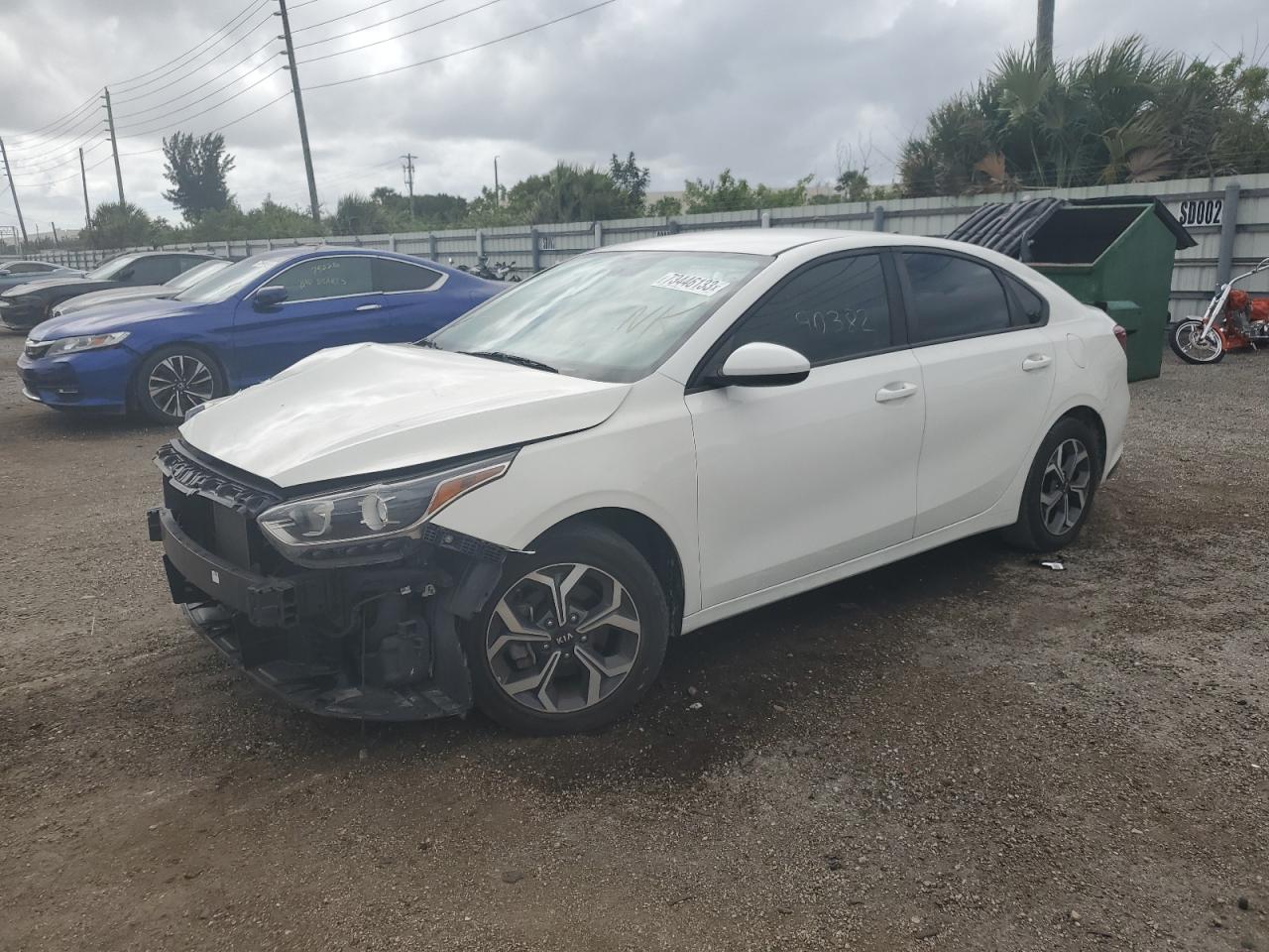 2019 KIA FORTE FE  (VIN: 3KPF24AD5KE061447)