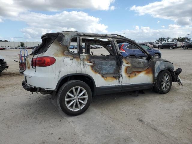 2017 VOLKSWAGEN TIGUAN WOL - WVGRV7AX3HW504933