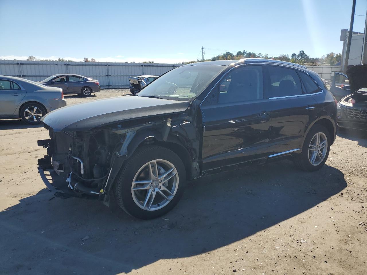 Audi Q5 2015 2.0T Premium Plus