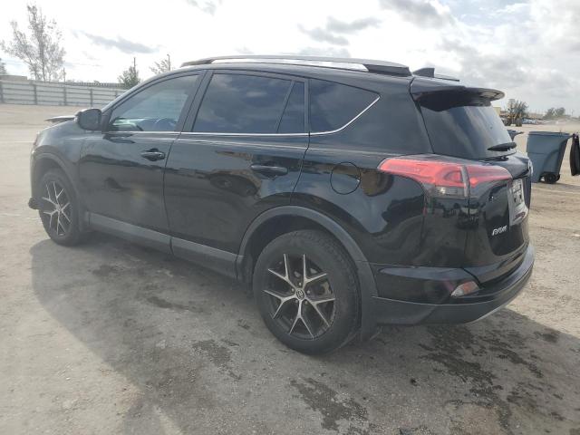 VIN 2T3JFREV1JW723879 2018 Toyota RAV4, SE no.2